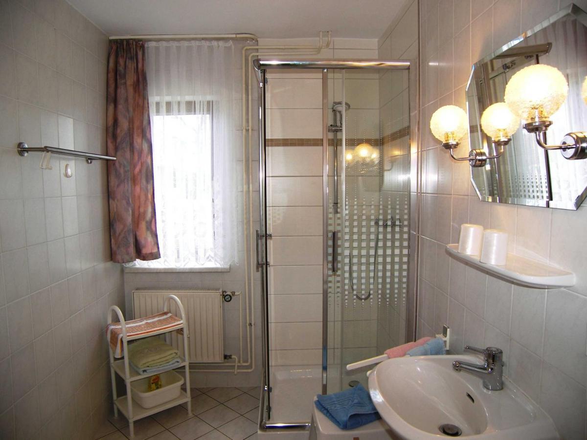 Ferienhaus Alice 10 Gehminuten Vom Strand Entfernt Heringsdorf  Exterior photo
